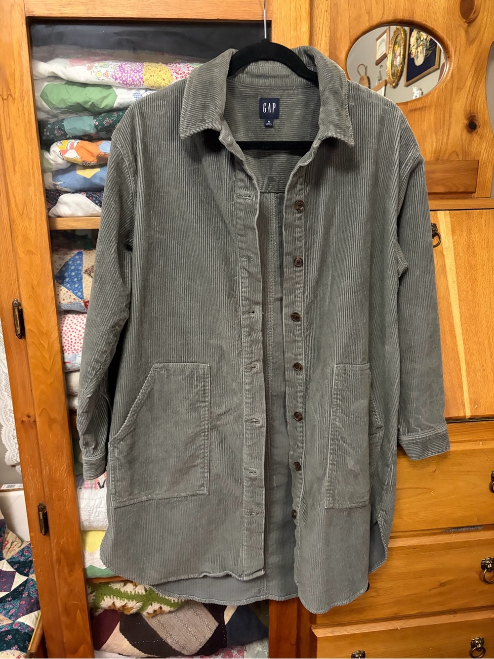 GAP M Grey Corduroy Button-Up Shacket long